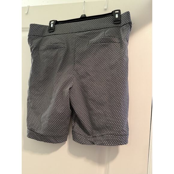 Liz Claiborne Career Shorts Womens Size 10 Classic Opening Pull On - Picture 2 of 7